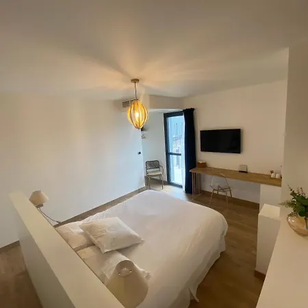 La Tour Aux Crabes 4*