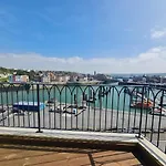 La Tour Aux Crabes Pres De La Hotel 4*