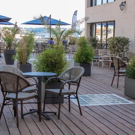 La Tour Aux Crabes Pres De La