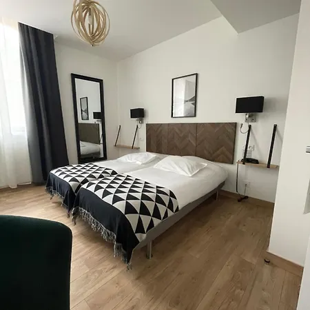 Hotel La Tour Aux Crabes
