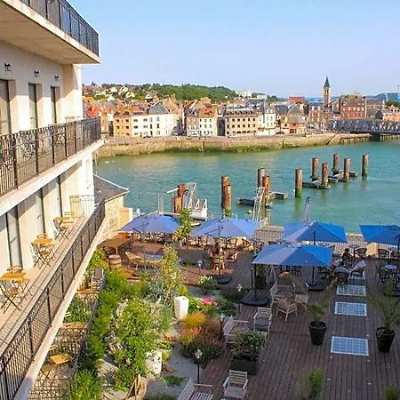 Hotel La Tour Aux Crabes 4*